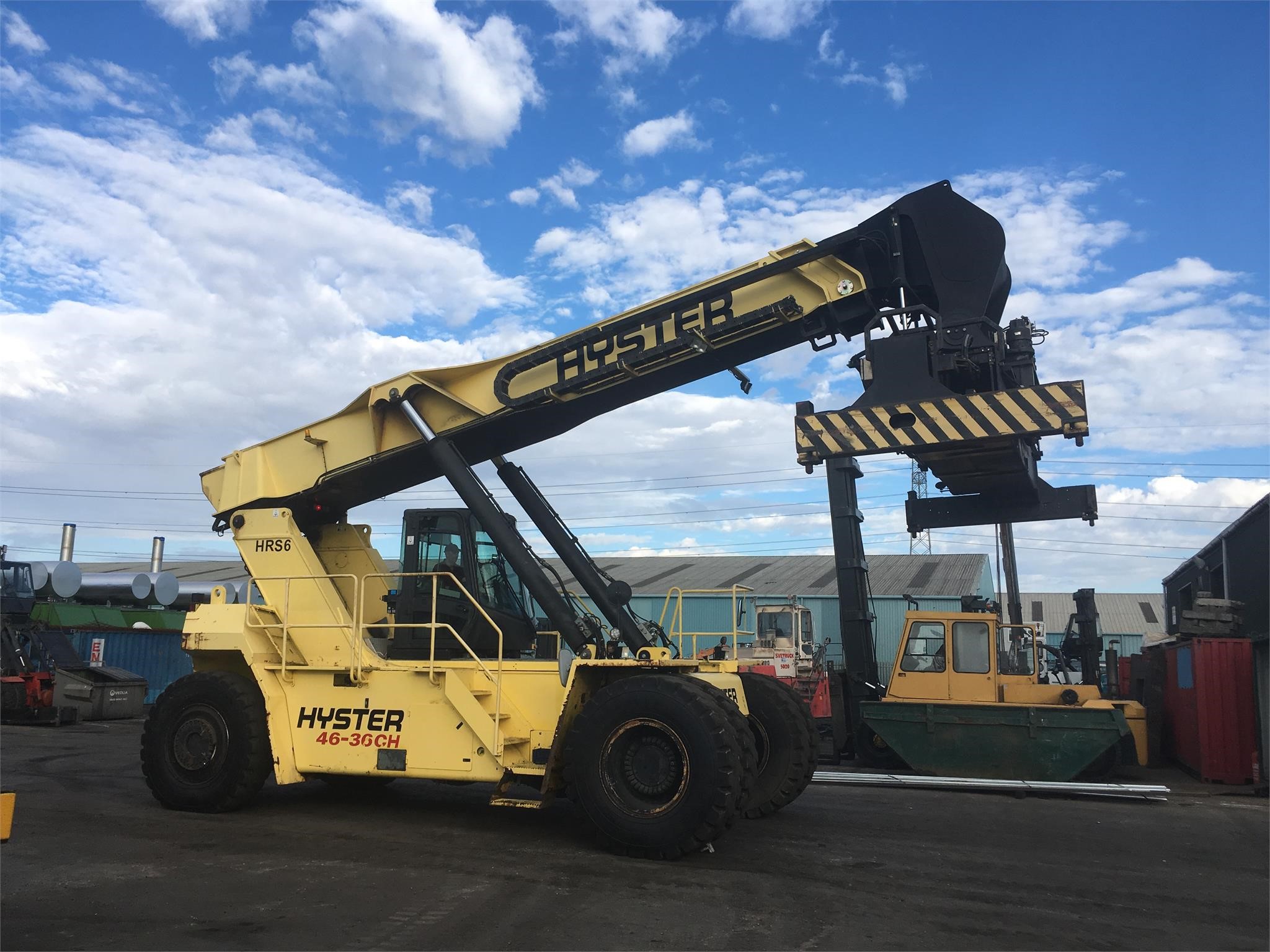 reach stacker