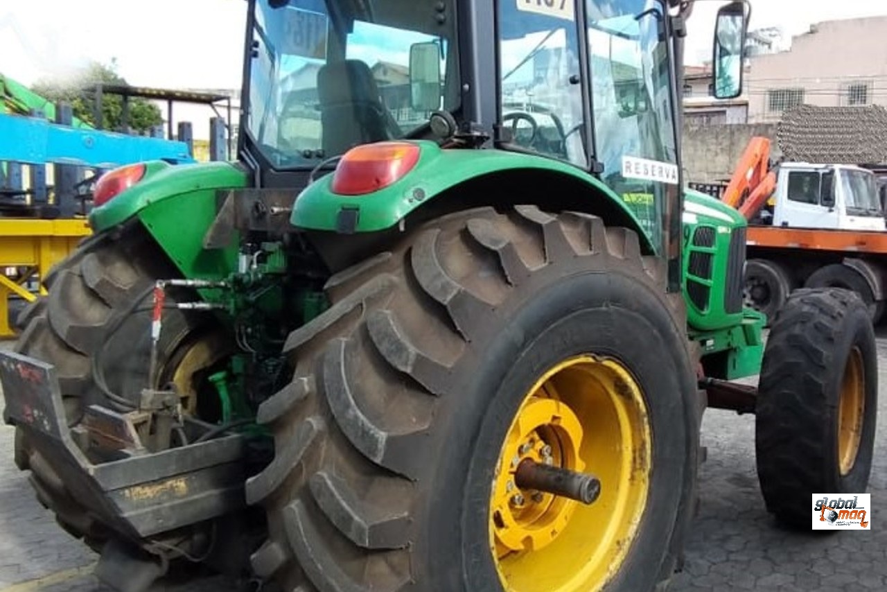 tractor